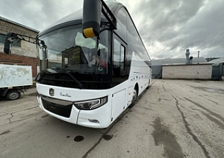 Междугородный автобус Zhong Tong 6127 White 53 места