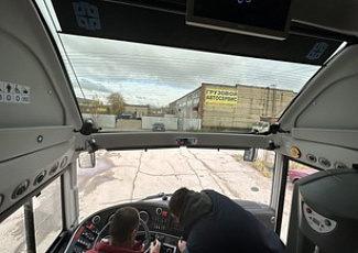 Междугородный автобус Zhong Tong 6127 White 53 места